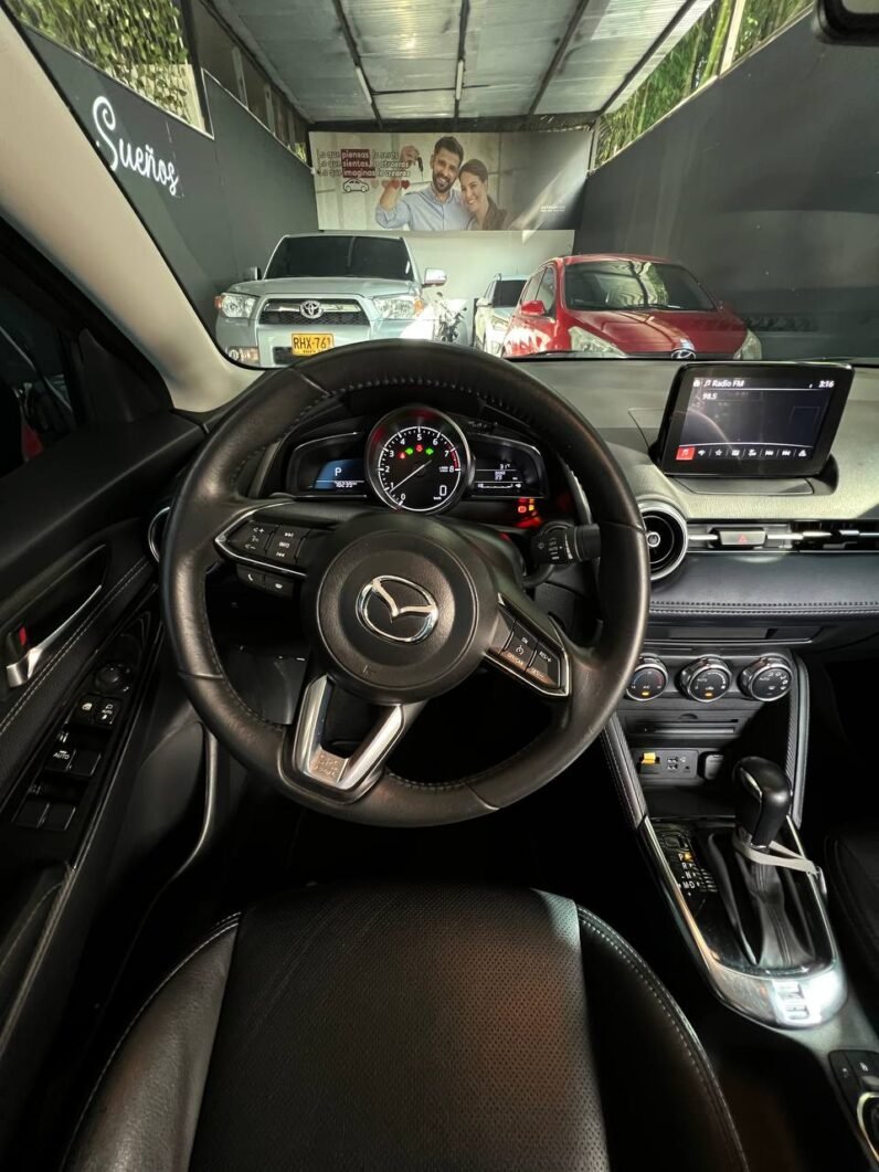
								MAZDA 2 GRAND TOURING LX SEDAN  1.5 AT full									