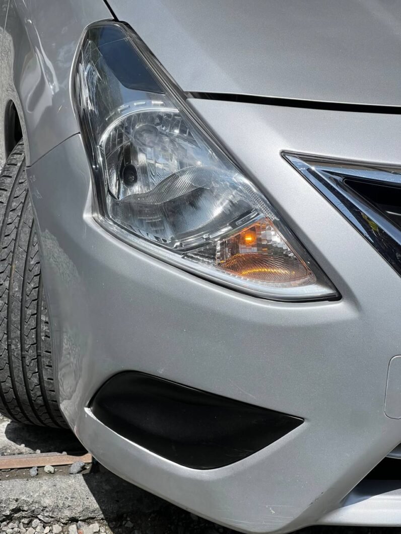 
								NISSAN VERSA SENSE MT 1.6 full									