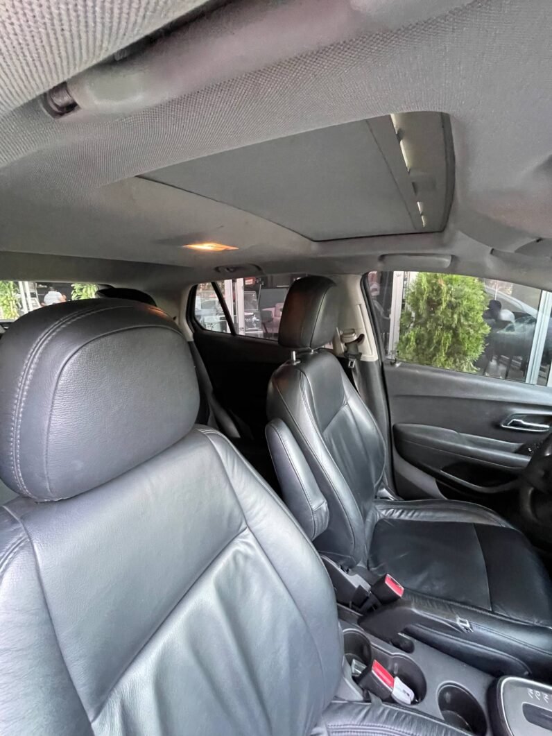 
								CHEVROLET TRACKER LT AT 1.8 full									