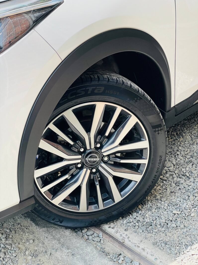 
								NISSAN KICKS EXCLUSIVE 1.600L AT 4×2 full									