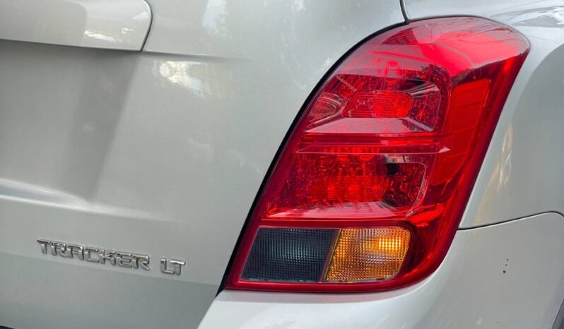 
								CHEVROLET TRACKER LT AT 1.8 full									