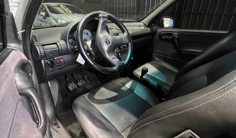 
								CHEVROLET CORSA ACTIVE 1.4 full									