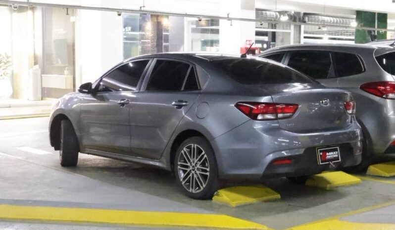 
								KIA RIO VIBRANT MT 1.4 full									