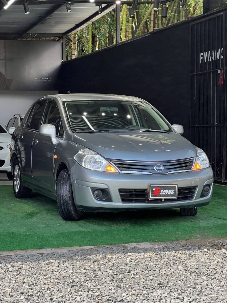 
								NISSAN TIIDA COMFORT 1.8 AT SD full									