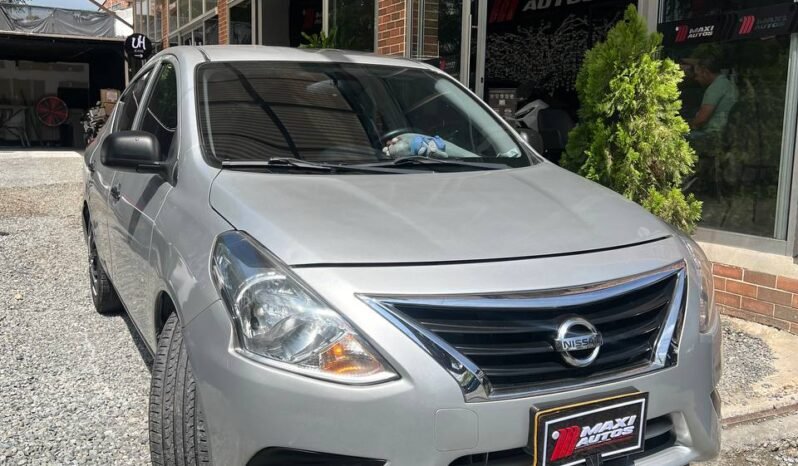 
								NISSAN VERSA SENSE MT 1.6 full									
