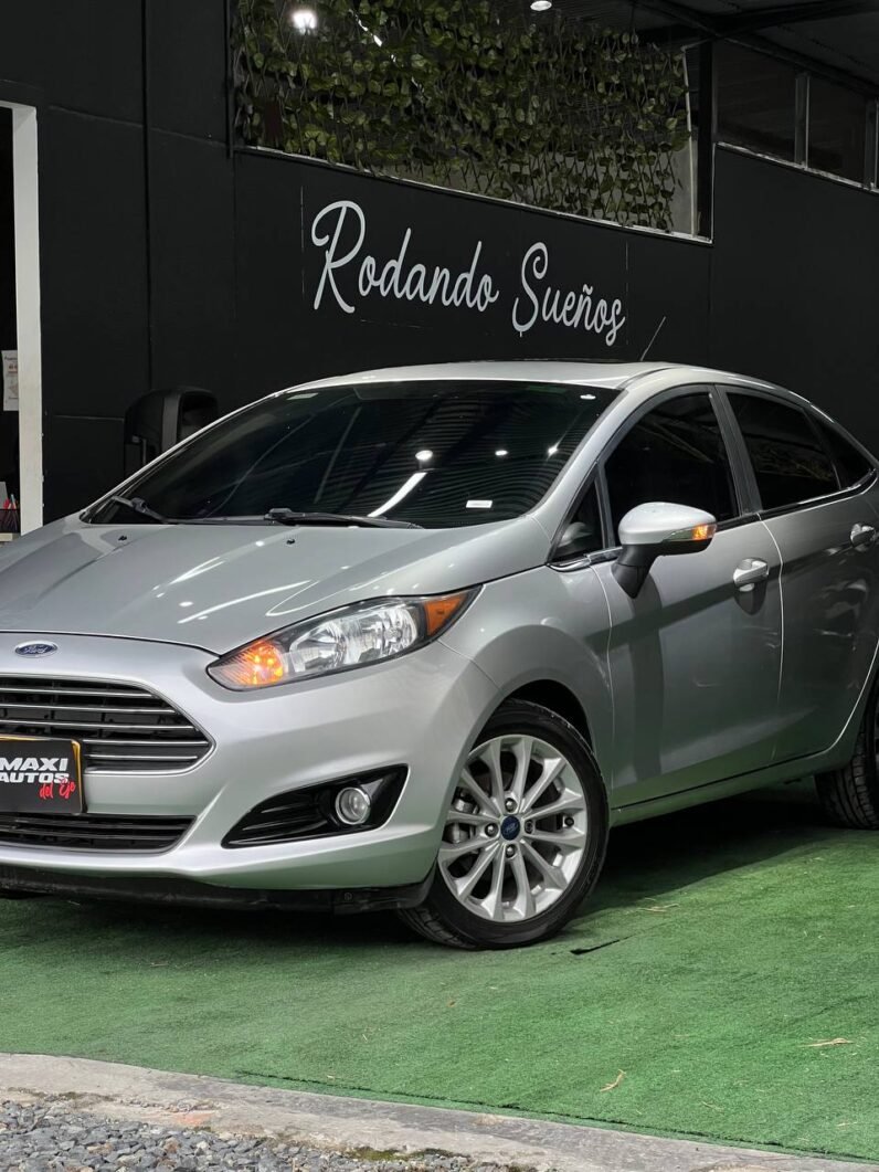 
								FORD FIESTA TITANIUM AT 1.6 full									