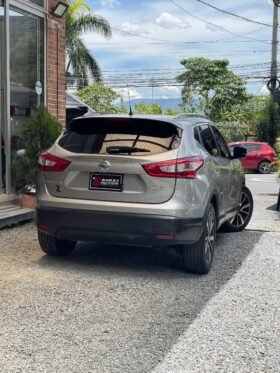 NISSAN QASHQAI EXCLUSIVE 4×4 AT