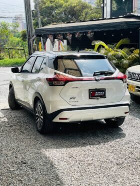 NISSAN KICKS EXCLUSIVE 1.600L AT 4×2