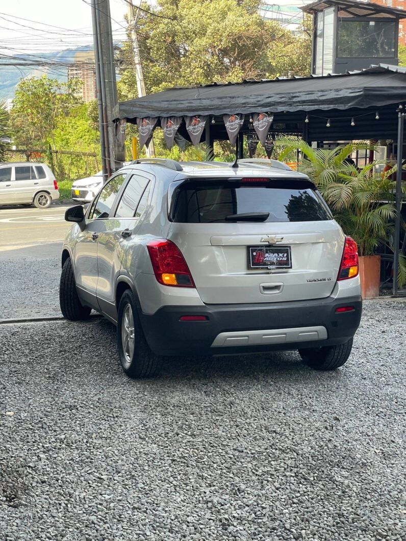 
								CHEVROLET TRACKER LT AT 1.8 full									