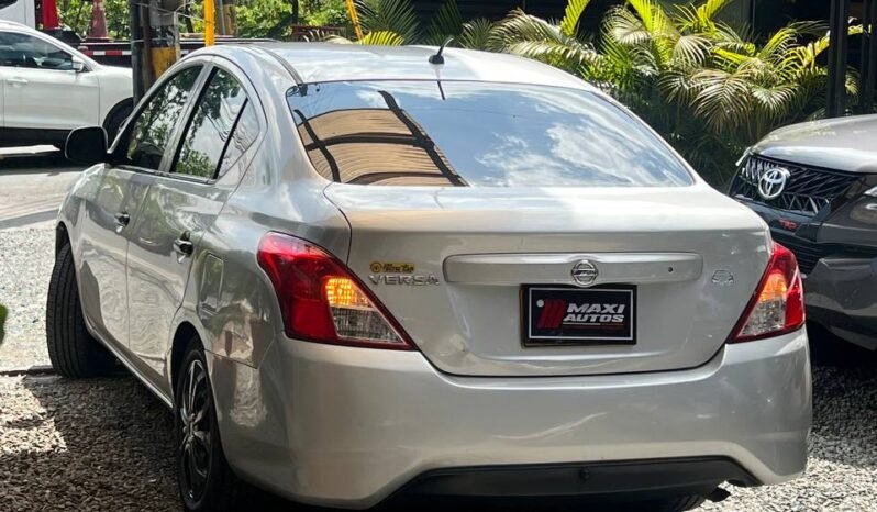 
								NISSAN VERSA SENSE MT 1.6 full									