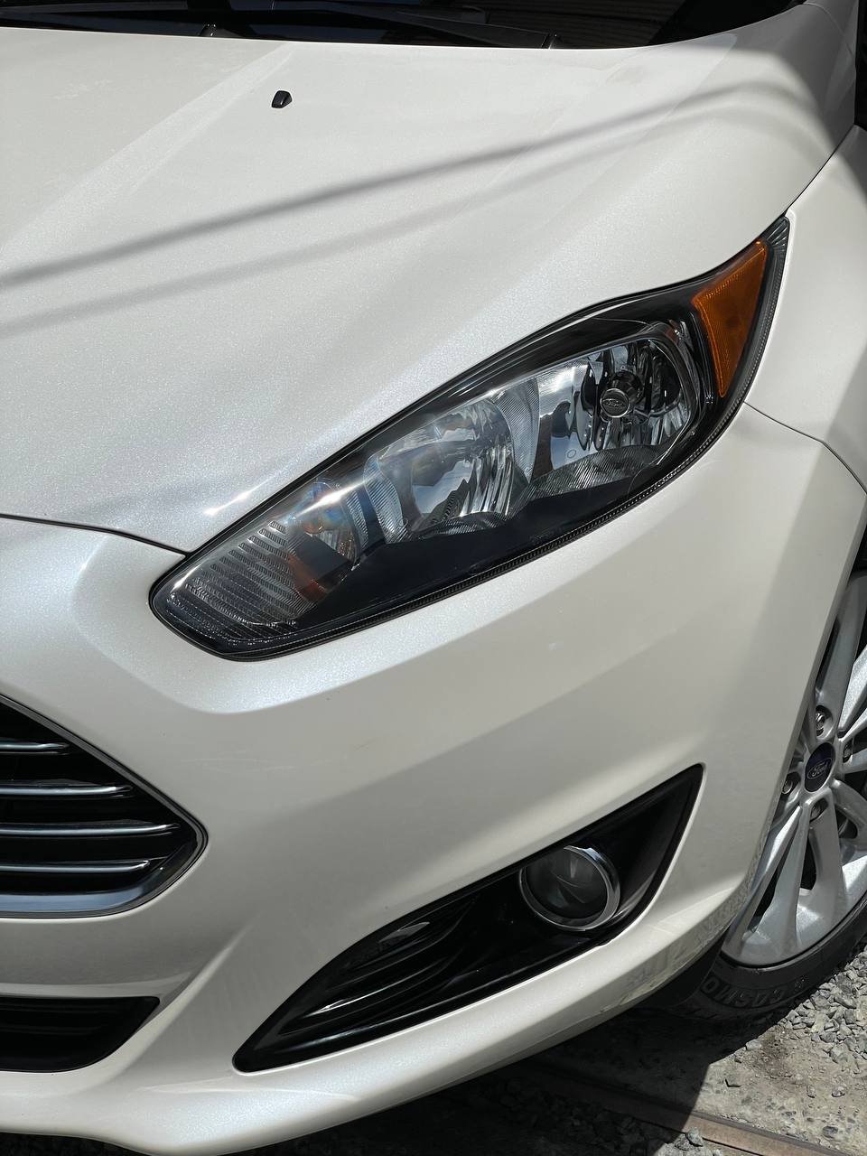 FORD  FIESTA SE 1.6L AT SEDAN