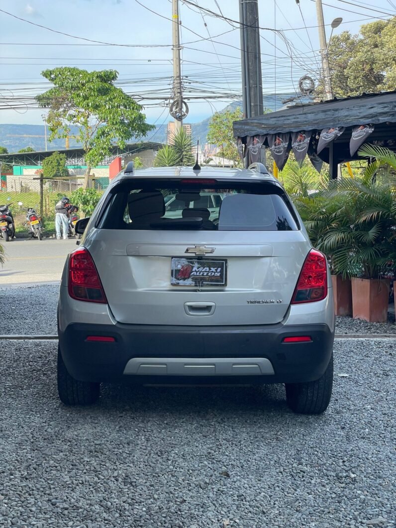 
								CHEVROLET TRACKER LT AT 1.8 full									