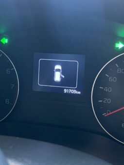 
										KIA SPORTAGE DESIRE 2.0 AT 4X2 full									