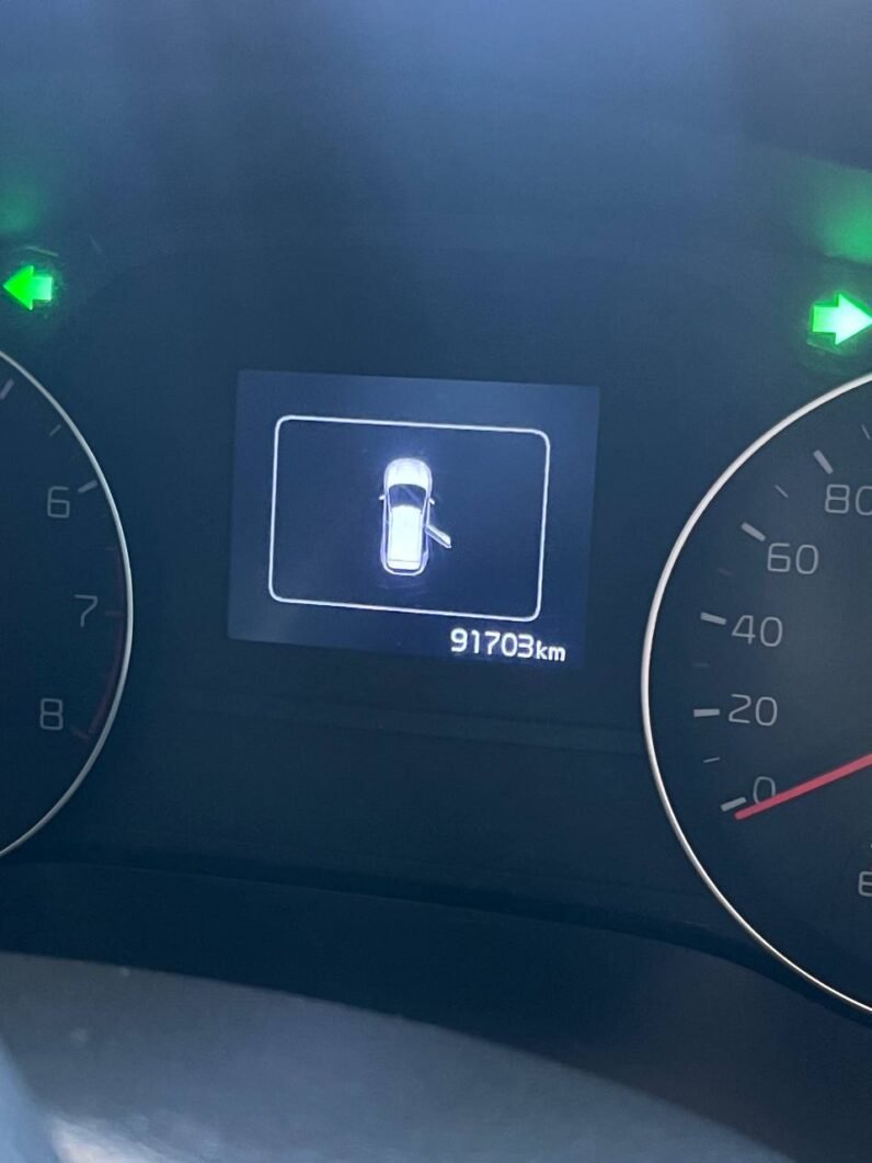 
								KIA SPORTAGE DESIRE 2.0 AT 4X2 full									