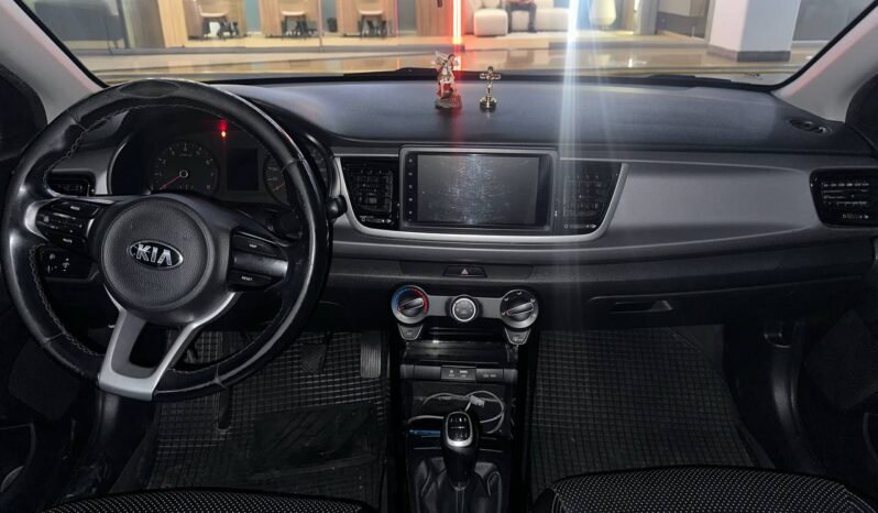 
								KIA RIO VIBRANT MT 1.4 full									