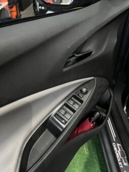
										CHEVROLET ONIX TURBO PREMIER 1.0 HB full									