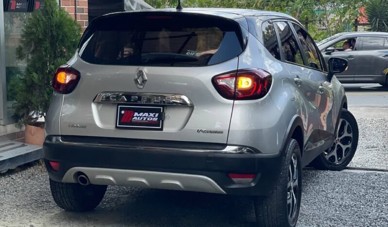 
								RENAULT CAPTUR INTENS AT 2.0 4X2 full									