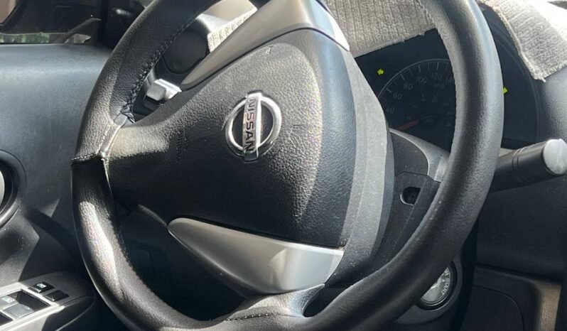 
								NISSAN VERSA SENSE MT 1.6 full									