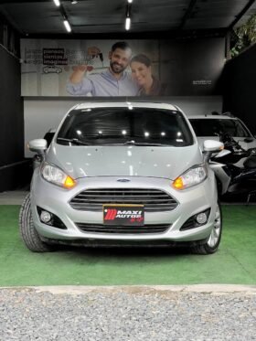 FORD FIESTA TITANIUM AT 1.6