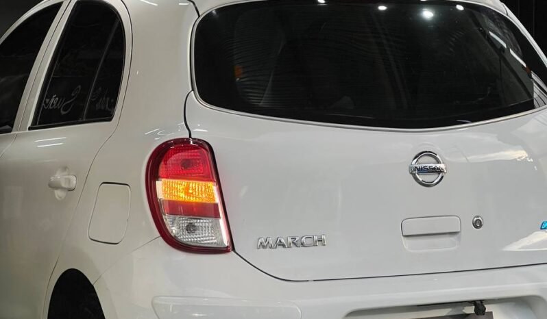 
								NISSAN MARCH SR MT 1.6 full									