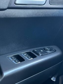 
										KIA SPORTAGE DESIRE 2.0 AT 4X2 full									