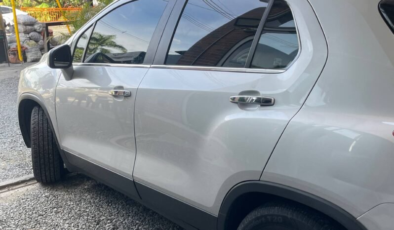 
								CHEVROLET TRACKER LT AT 1.8 full									