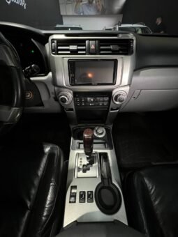 
										TOYOTA 4 RUNNER LIMITED 4*4 GASOLINA 4.0L AT full									