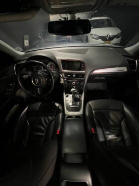 AUDI Q5 LUXURY 2.0 AT