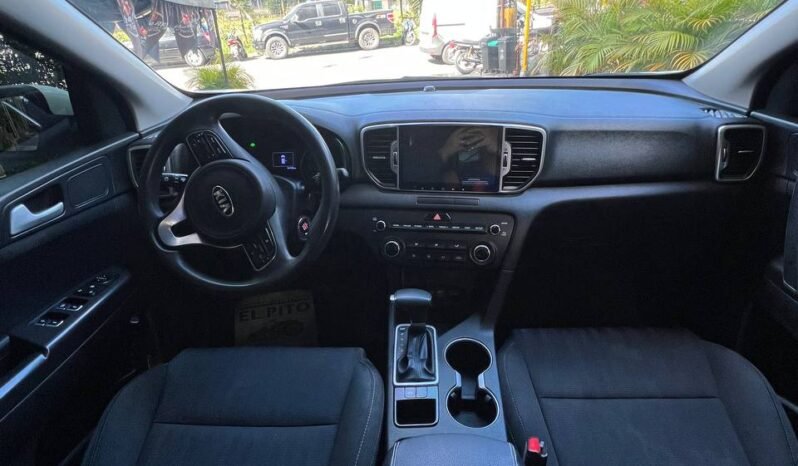 
								KIA SPORTAGE DESIRE 2.0 AT 4X2 full									