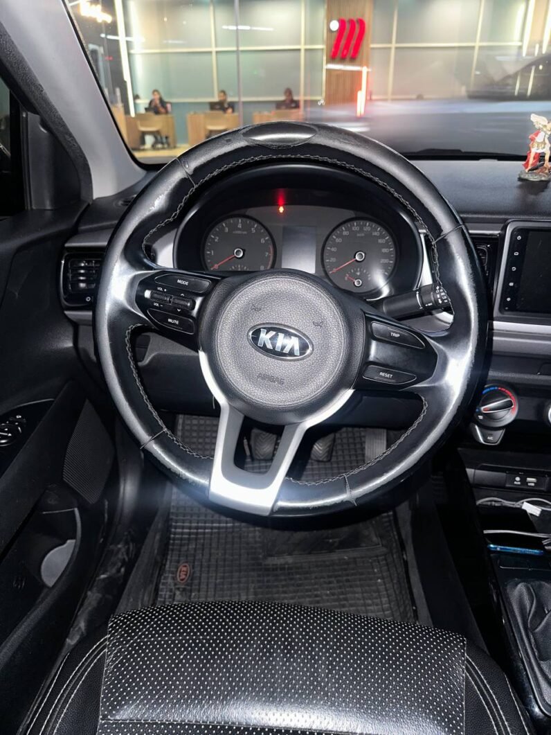 
								KIA RIO VIBRANT MT 1.4 full									