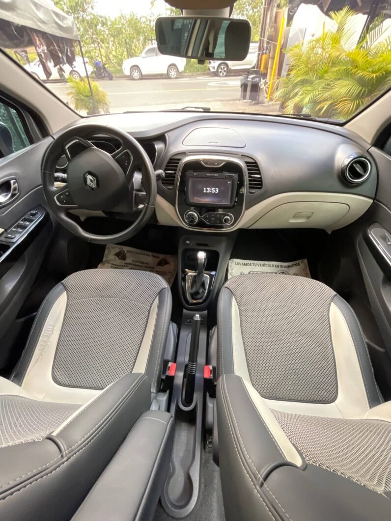 
								RENAULT CAPTUR INTENS AT 2.0 4X2 full									
