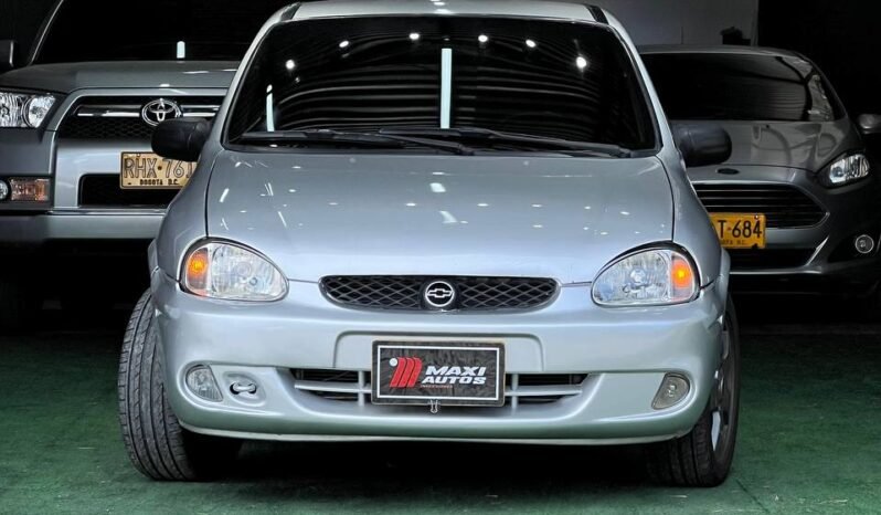 
								CHEVROLET CORSA ACTIVE 1.4 full									