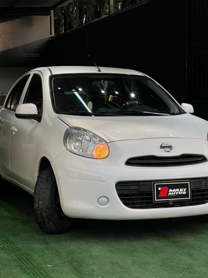 
								NISSAN MARCH SR MT 1.6 full									