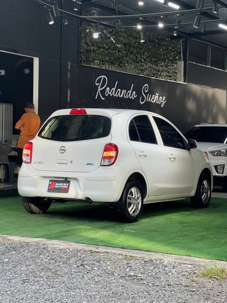 
								NISSAN MARCH SR MT 1.6 full									