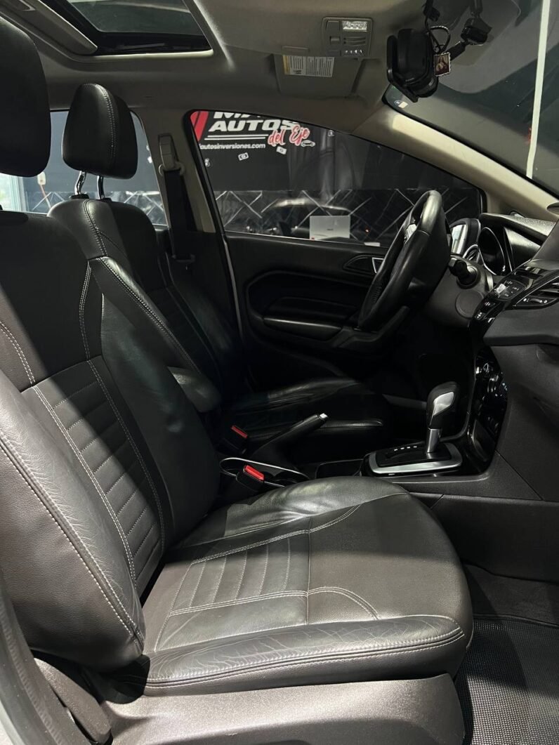 
								FORD FIESTA TITANIUM AT 1.6 full									