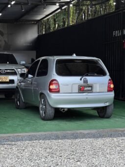 
										CHEVROLET CORSA ACTIVE 1.4 full									
