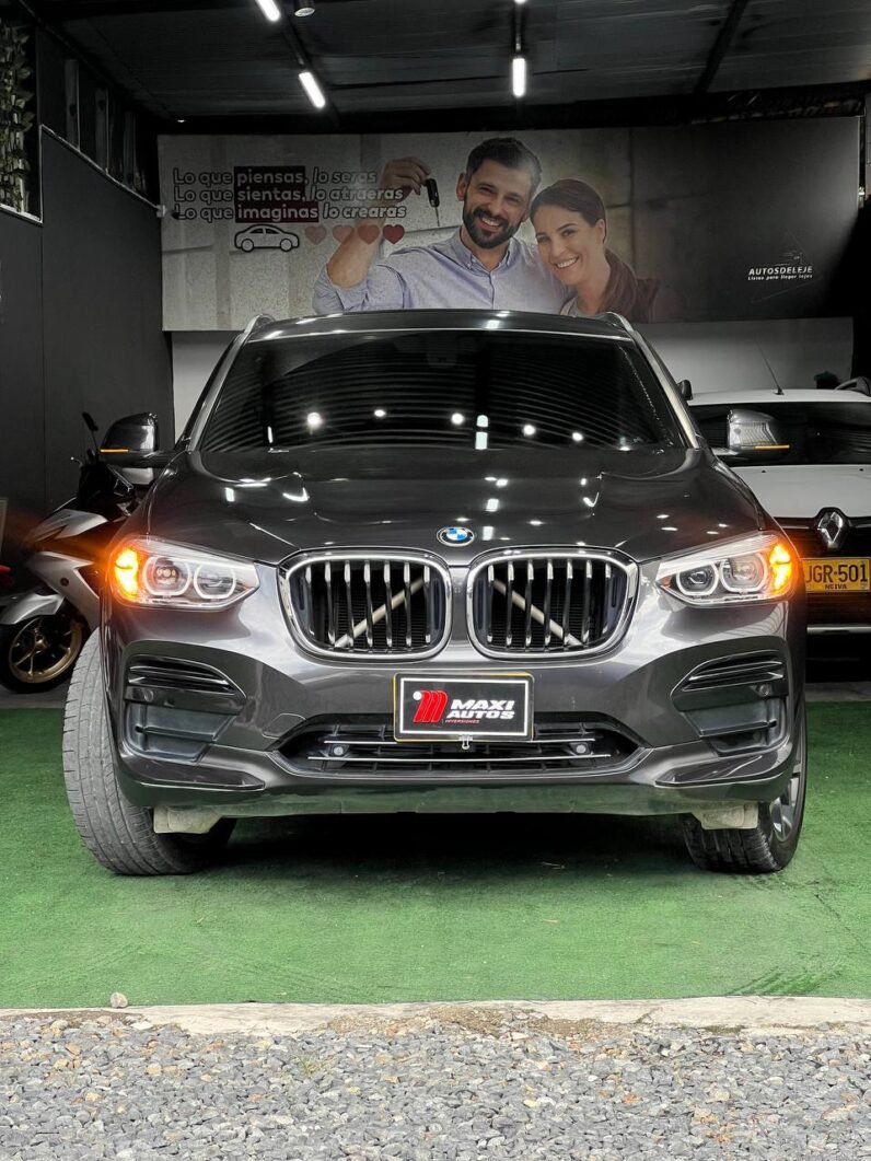 
								BMW X4 XDRIVE 30I 2.0 AT full									