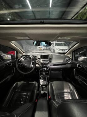 FORD FIESTA TITANIUM AT 1.6