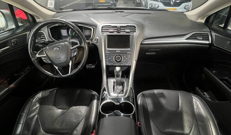 
								FORD FUSION TITANIUM 2.0 TURBO AT full									