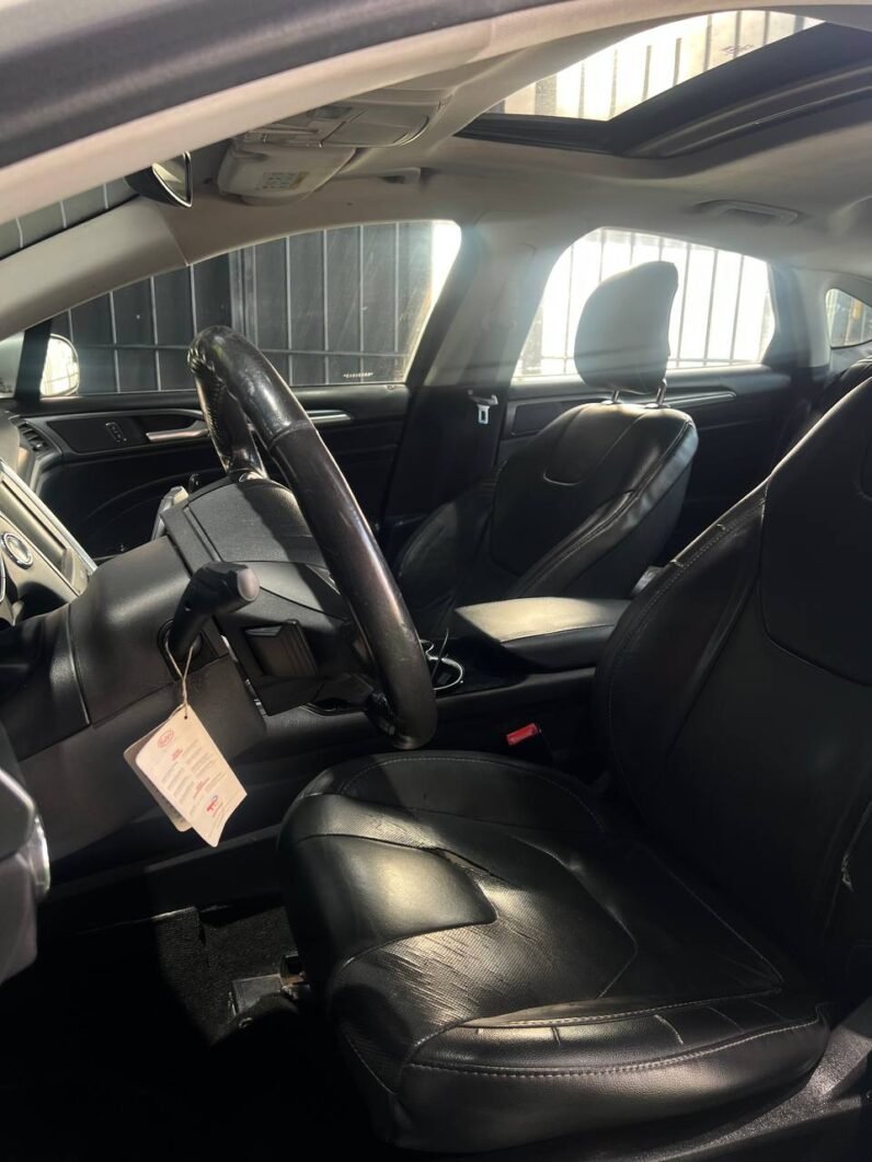 
								FORD FUSION TITANIUM 2.0 TURBO AT full									