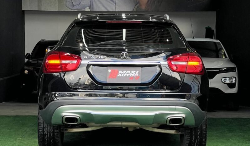 
								MERCEDES-BENZ GLA 200 1.6 T AT 4X2 full									