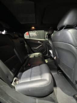 
										MERCEDES-BENZ GLA 200 1.6 T AT 4X2 full									