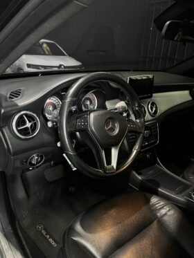 MERCEDES-BENZ GLA 200 1.6 T AT 4X2
