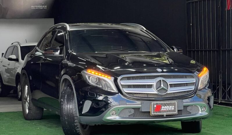 
								MERCEDES-BENZ GLA 200 1.6 T AT 4X2 full									