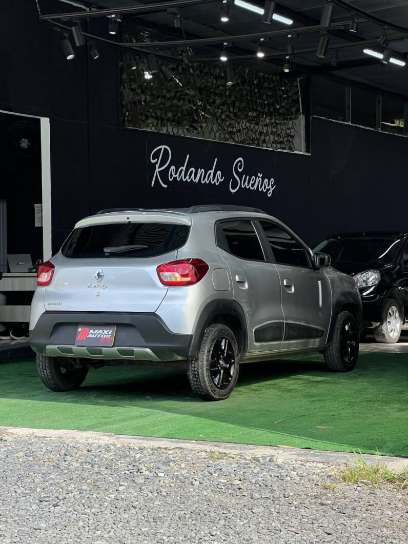 
								RENAULT KWID OUTSIDER MT 1.0 full									