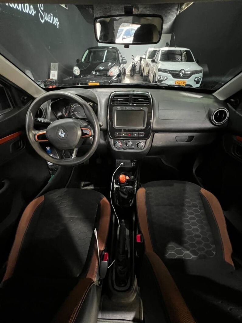 
								RENAULT KWID OUTSIDER MT 1.0 full									