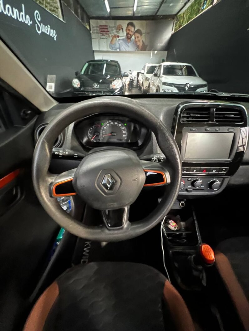 
								RENAULT KWID OUTSIDER MT 1.0 full									