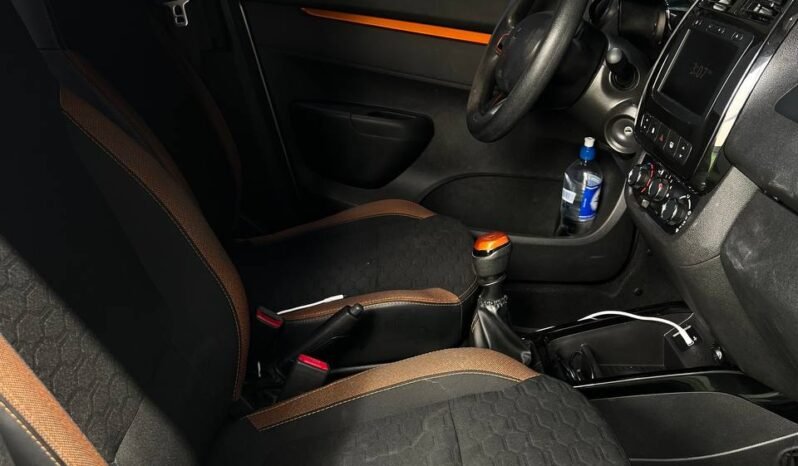 
								RENAULT KWID OUTSIDER MT 1.0 full									