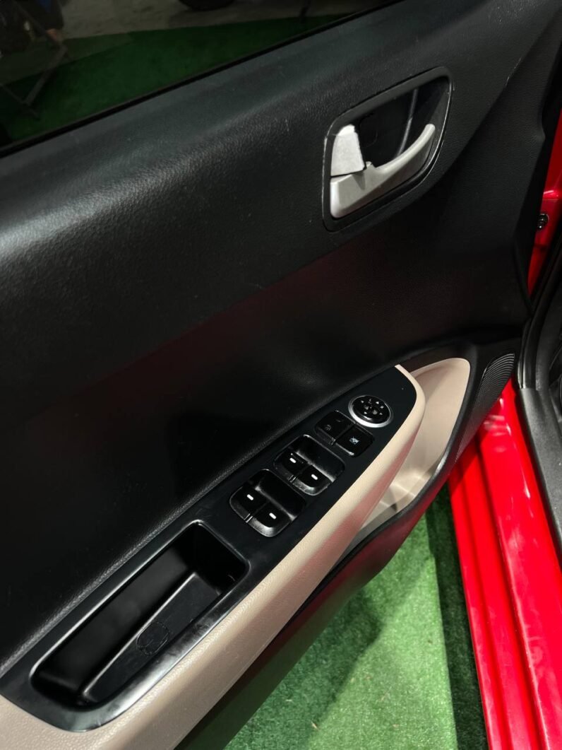 
								HYUNDAI GRAND I10 ILLUSION full									