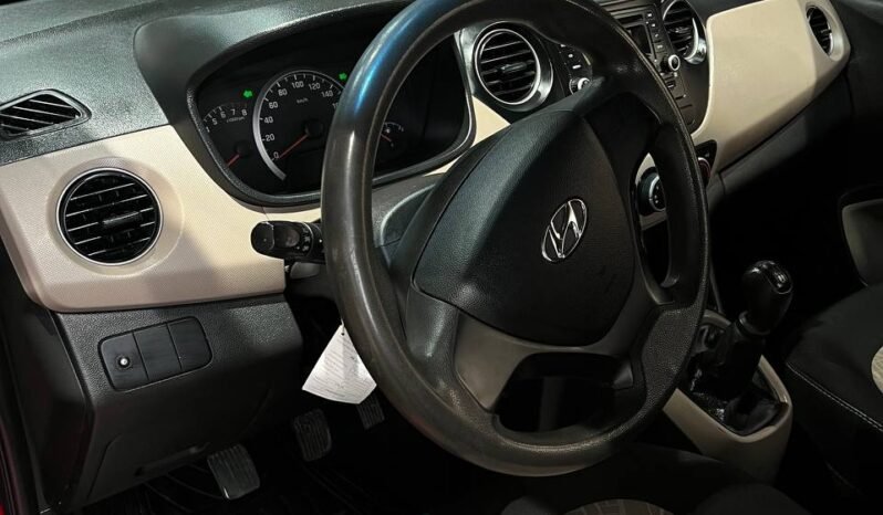 
								HYUNDAI GRAND I10 ILLUSION full									